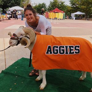 Meet your Posher, Erin